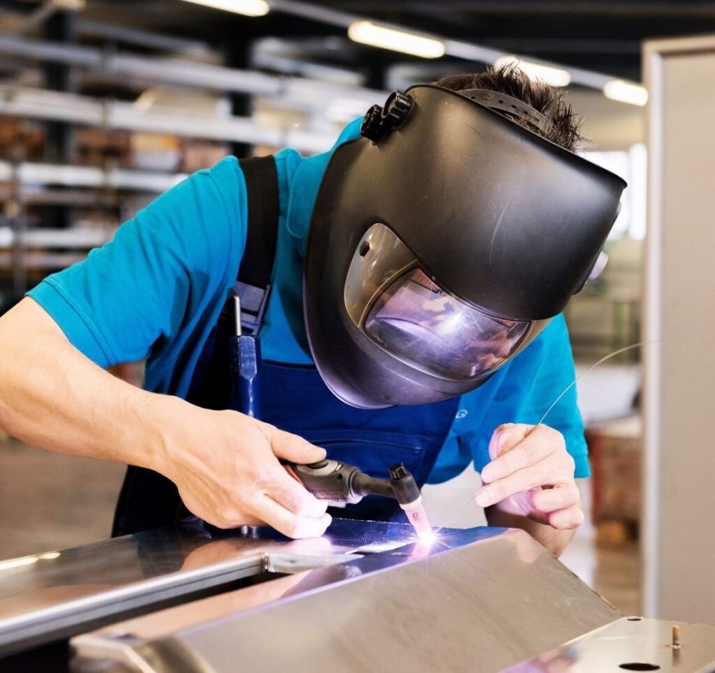 About Us | Al Adel Welding & Metalwork Oostende